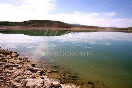 Image du Maroc Professionnelle de  Le barrage Laghrasse "dit barrage Hassan II", il se situe à 50 km au sud est de Taourirte au nord du Maroc, Samedi 10 Février 2006, ce barrage fournit en eau potable  le barrage Mohammed V qui sert de lien pour Machraa Hammadi,  ce dernier permet l'approvisionnement des centre de Taourirte et El Aïoun Sidi Mellouk. (Photo / Abdeljalil Bounhar) 